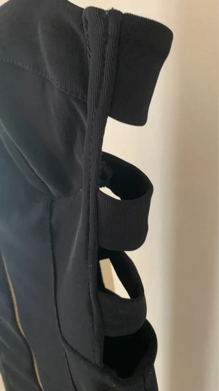 🖤 Robe noire style bandage – Taille S - photo numéro 3
