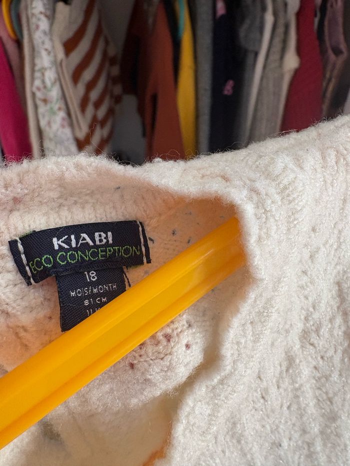 Pull kiabi crème 18 mois tbe - photo numéro 3