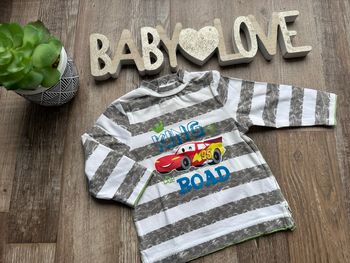 - Haut ML Disney  - 6 mois - Très bon état