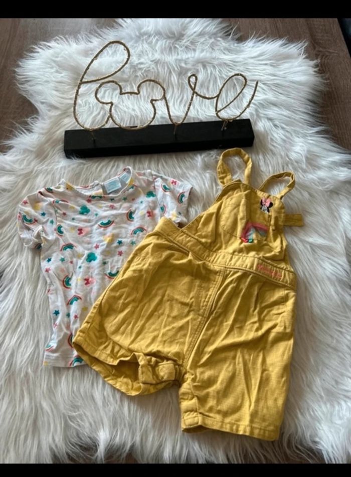 Très belle ensemble salopette 🥰 taille 23 mois minnie Disney orchestra