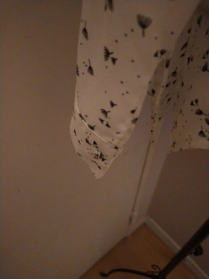 Jolie blouse blanche avec motif sympa - photo numéro 7