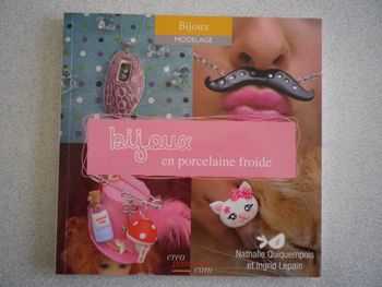 BIJOUX EN PORCELAINE FROIDE