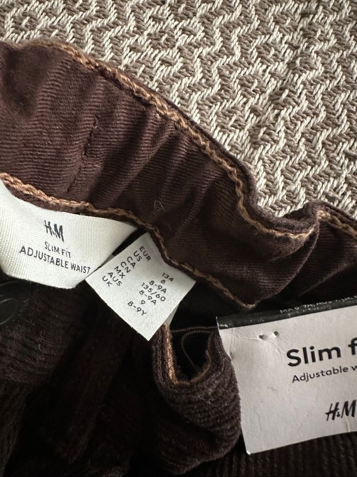 Pantalon velours marron taille ajustable 9 ans H&M neuf avec étiquette - photo numéro 3