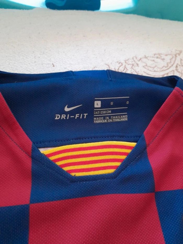 Maillot de foot Barcelone 12/13 ans - photo numéro 3