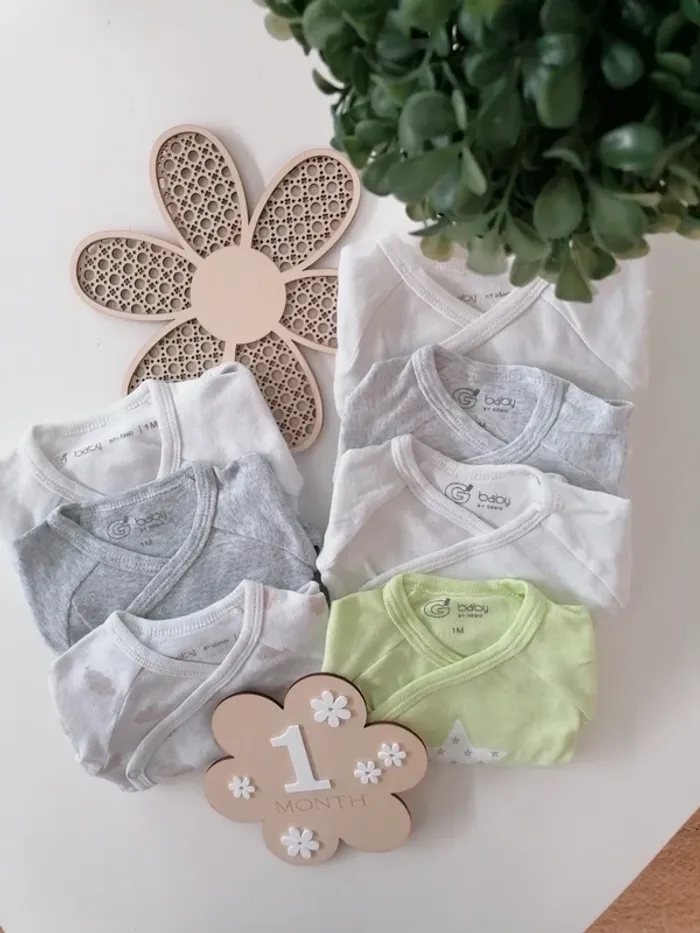 Lot de 7 bodys mixte manches longues - 1 mois