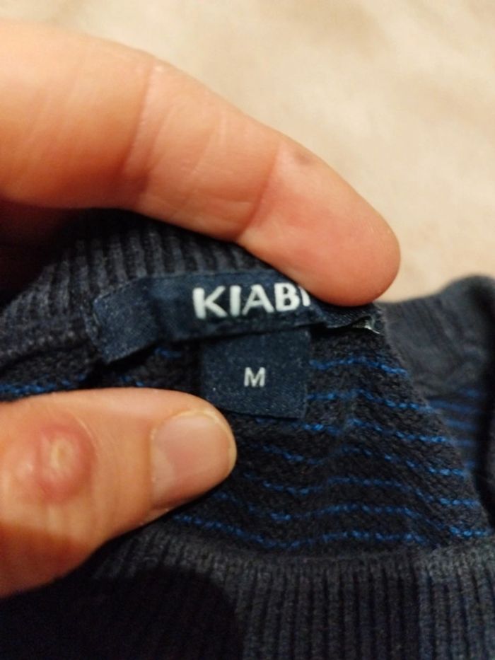 Pull bleu marine - photo numéro 2