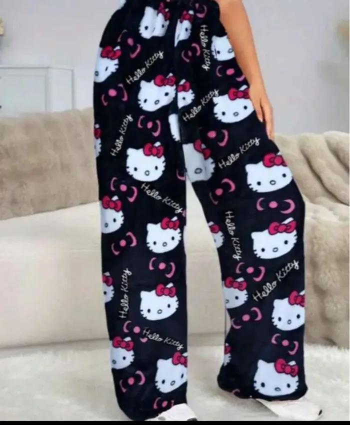 Pantalon pyjama Hello Kitty neuf - photo numéro 3