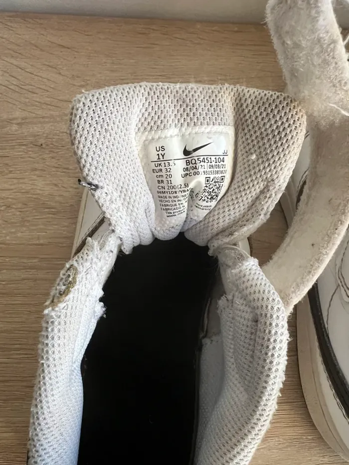 Nike Court Borough Mid 2 Enfant – Pointure 32 (US 1Y) - photo numéro 5