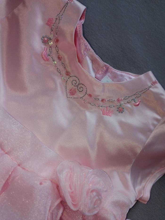 Robe 9 mois Disney store - photo numéro 8