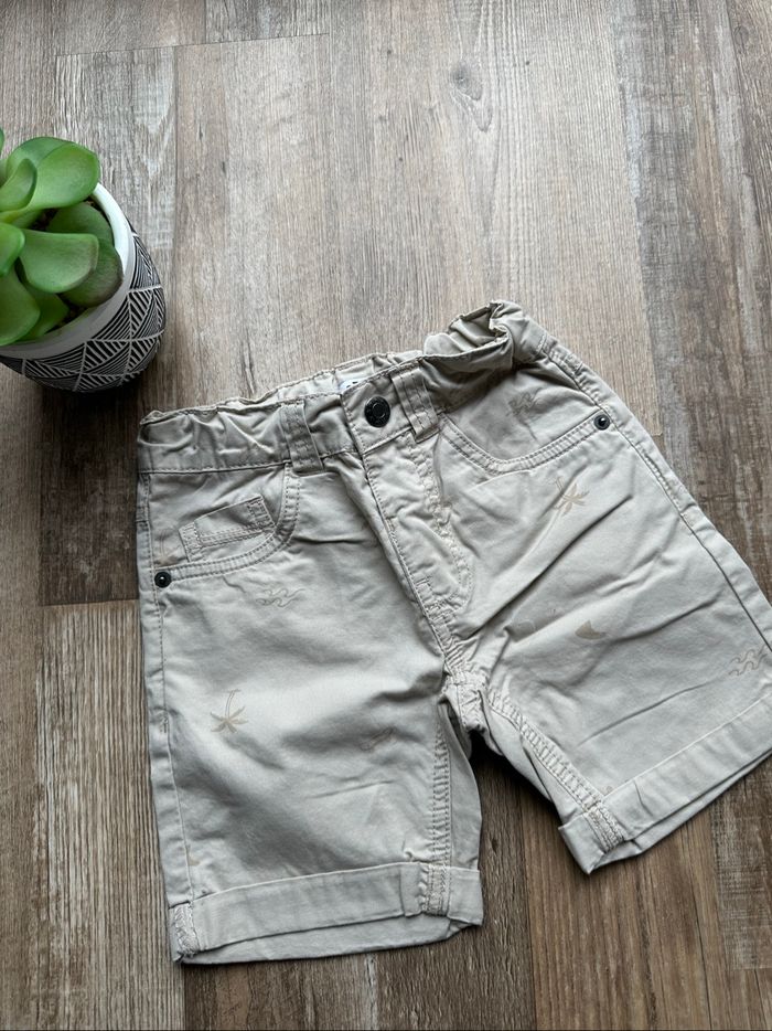 - Short Gemo  - 5 ans  - Neuf sans étiquette