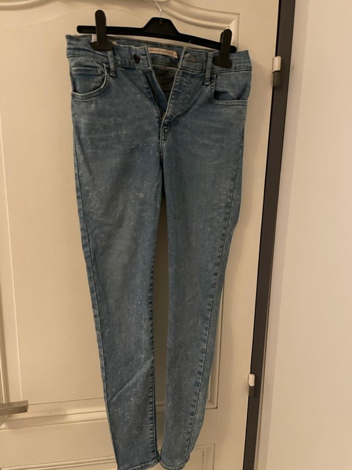 Jeans Levi’s 720 super skinny 28 - photo numéro 4