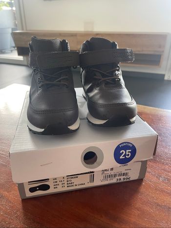 Basket kappa montante marron taille 25