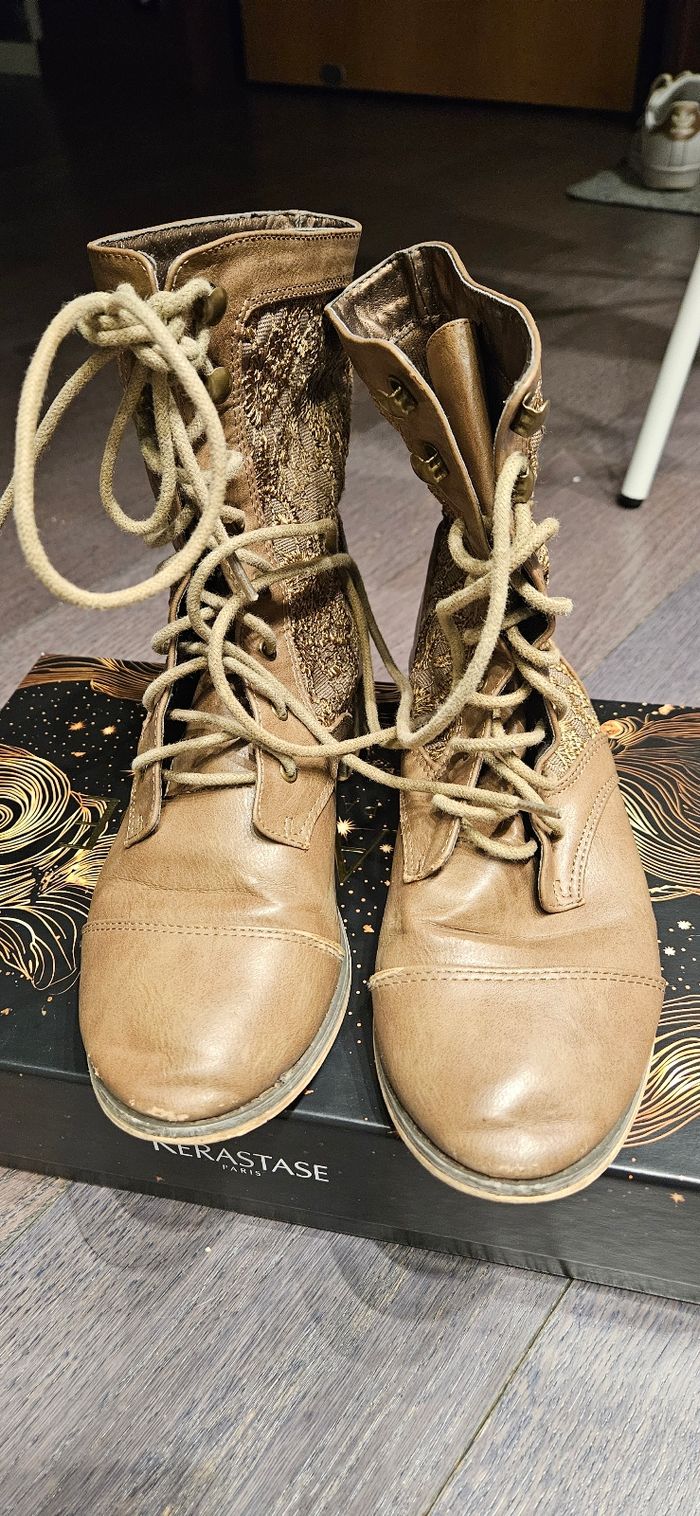 Bottines brodées en cuir - Taille 39 - photo numéro 2