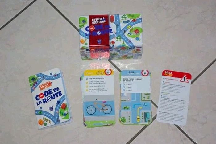 Jeu de société éducatif coffret cartes code de la route