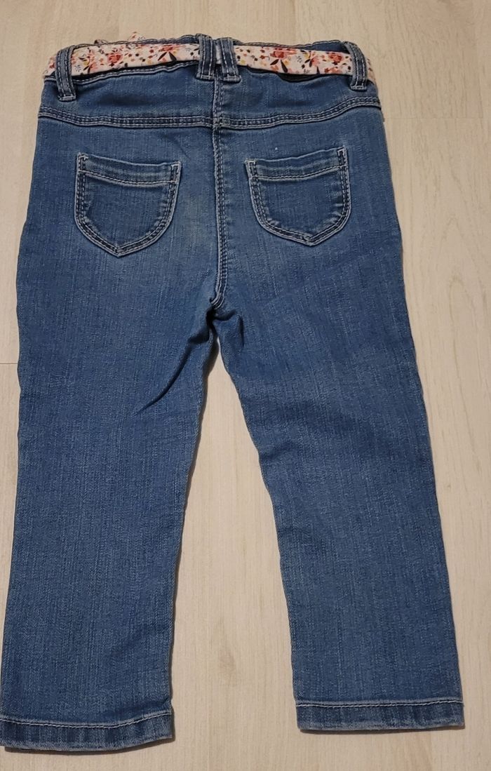 Jeans tape à l'œil - photo numéro 2