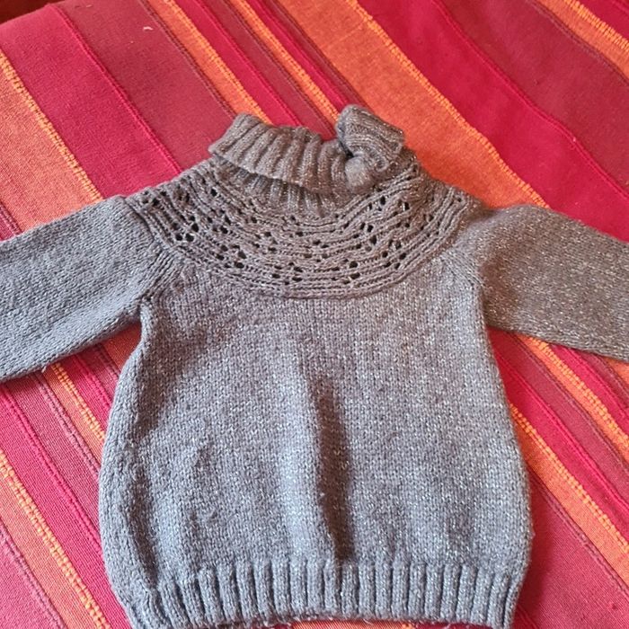 Lots de 4 pulls et gilets - photo numéro 10