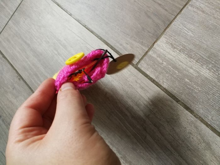 Etui à lunettes en acrylique jaune et rose rayé - photo numéro 2