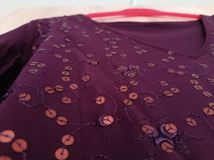 T-shirt paillettes taille 38 - photo numéro 2