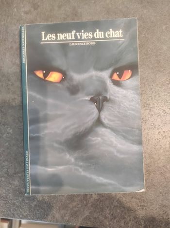 Les neuf vies du chat Laurence Bobis Découvertes Gallimard 1995