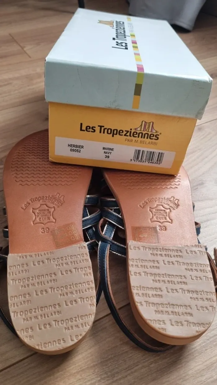 Sandale Les Tropeziennes - taille 39 - photo numéro 2
