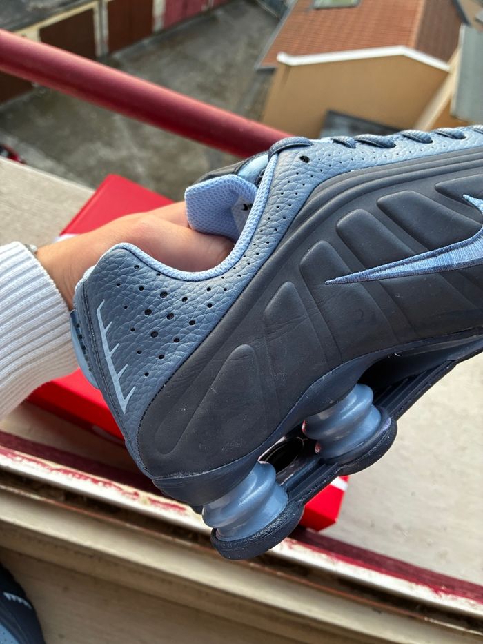 Nike Shox R4 Obsidian/Diffused Blue/Aluminum - photo numéro 7
