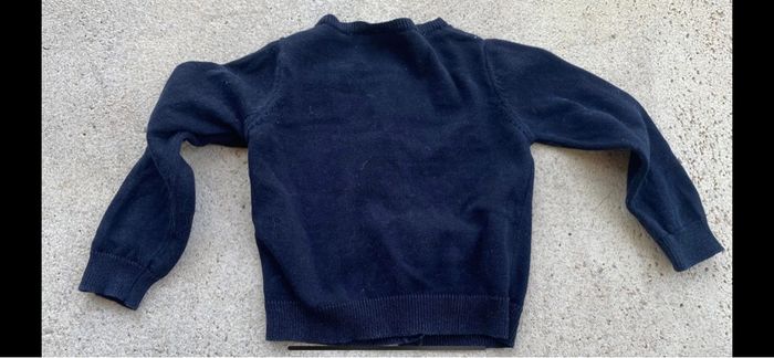 Gilet noir et bordures noires à paillettes - photo numéro 2