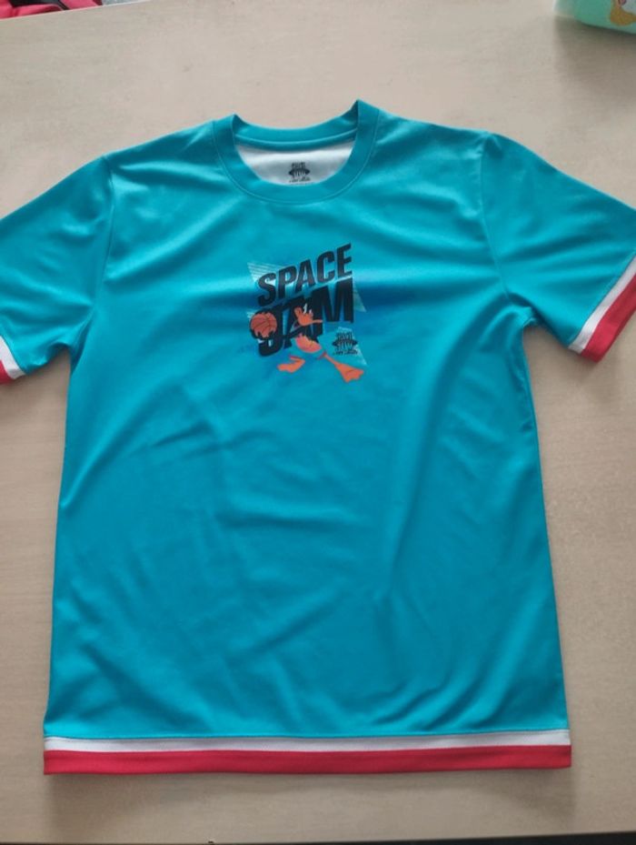 T-shirt space jam