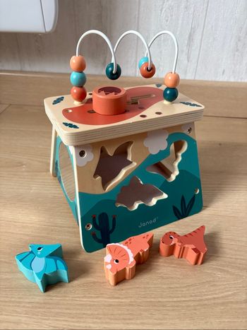 Volcan multi-activités Dino en bois - Janod - 12 mois et +