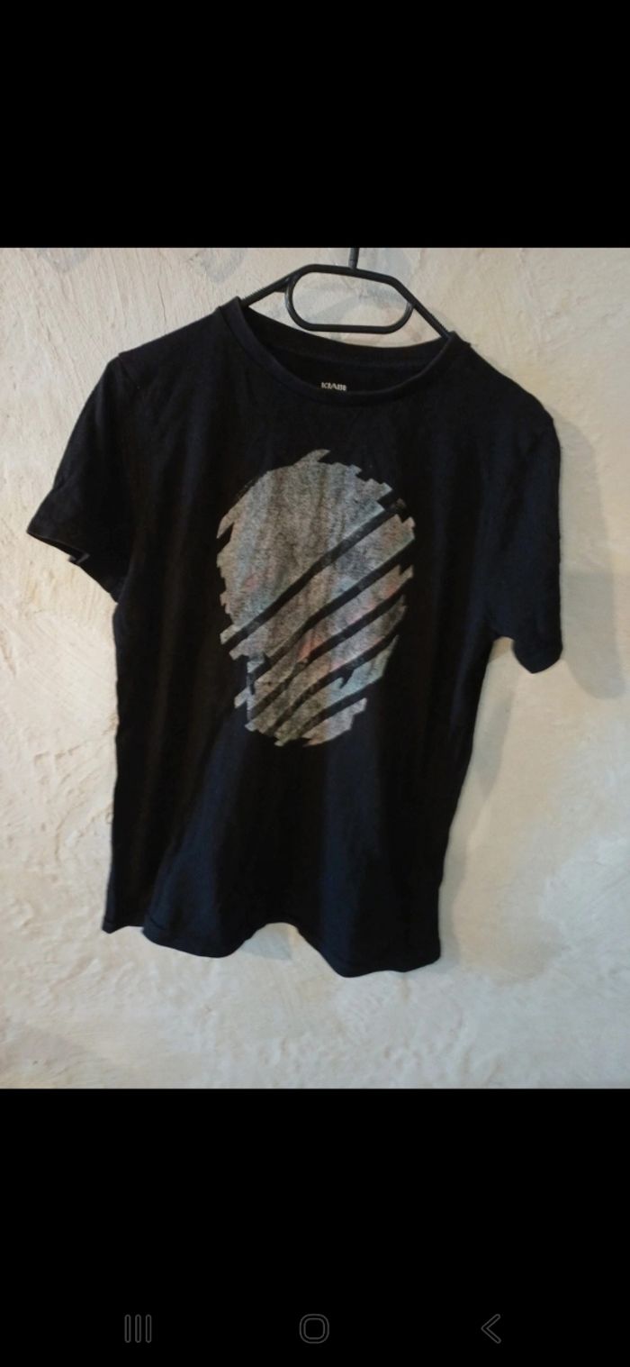 T.shirt garçon taille 14 ans