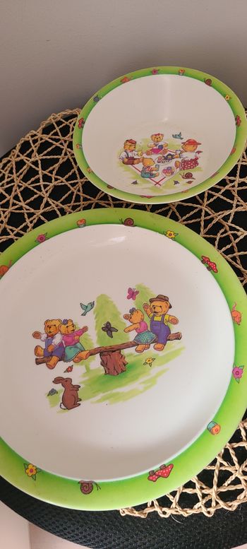 Bol et assiette en mélamine pour bébé Thermobaby blanc et vert ours oursons