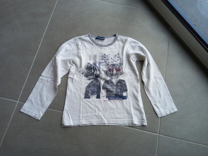 Tee shirt