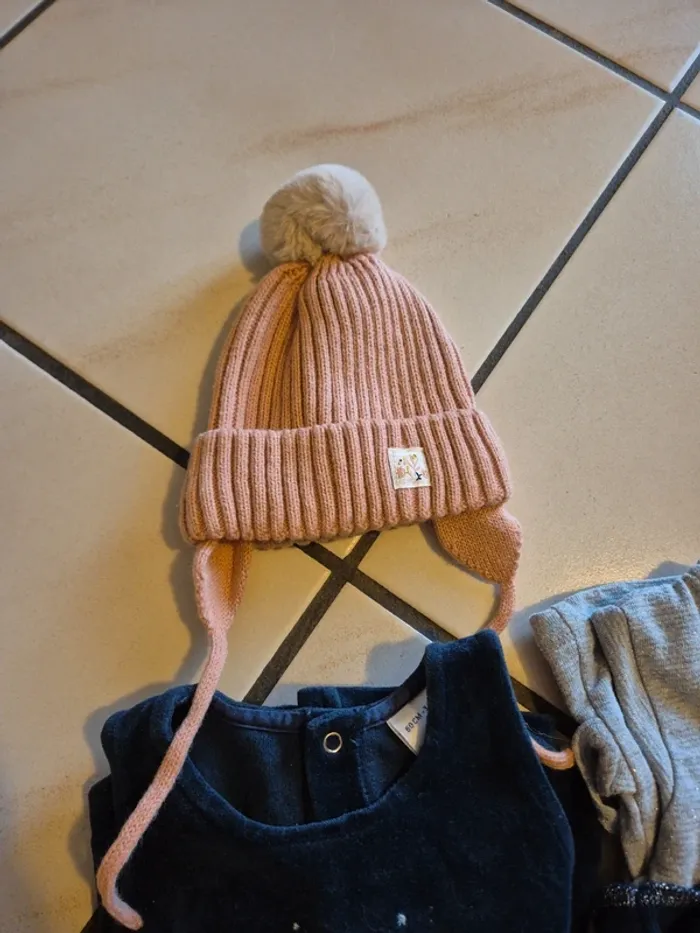 Lot vêtements 3 mois fille - photo numéro 4