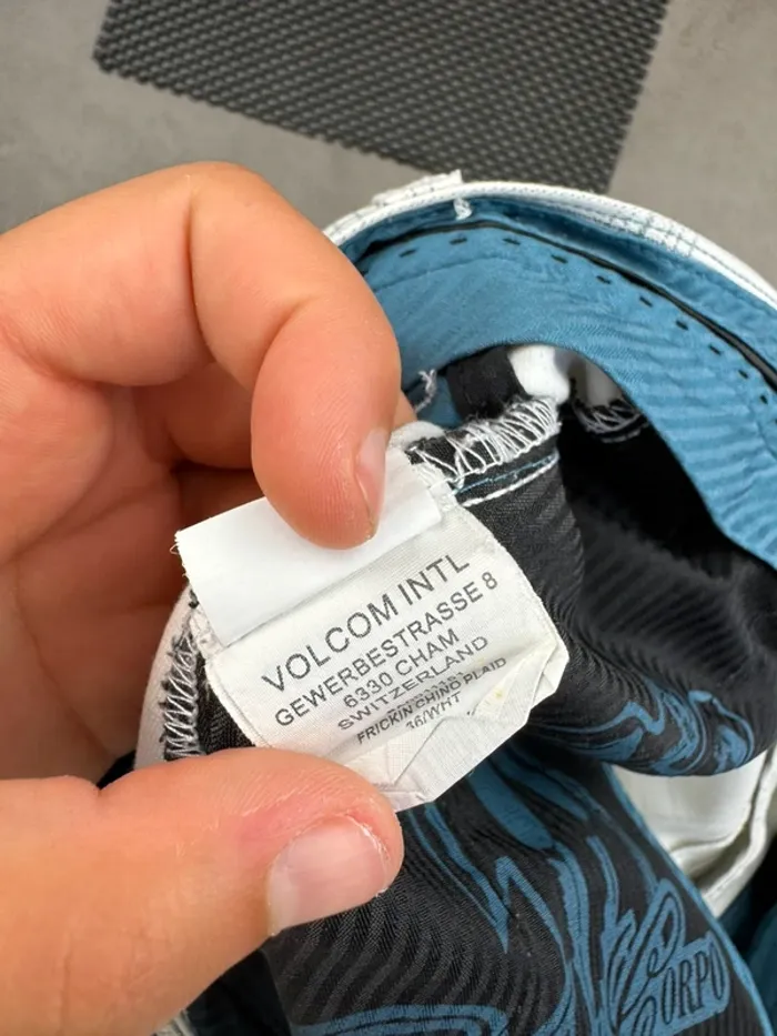 Short chino Volcom à carreaux Blanc et bleu Taille 36 - photo numéro 10