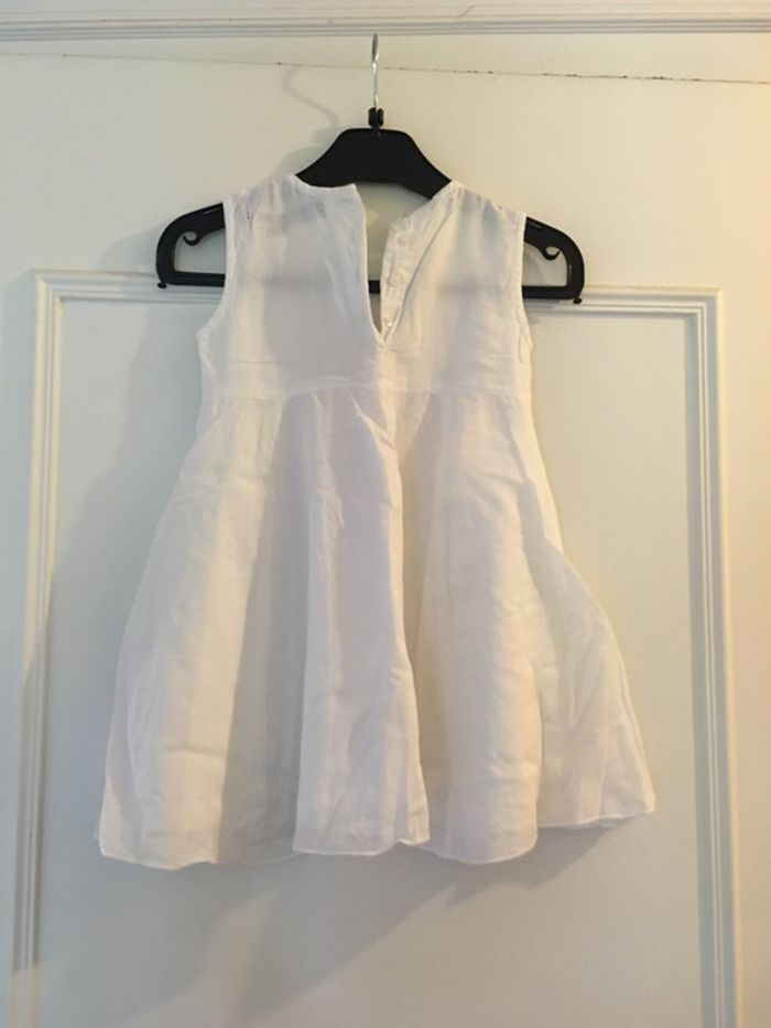 Robe blanche 2 ans - photo numéro 2