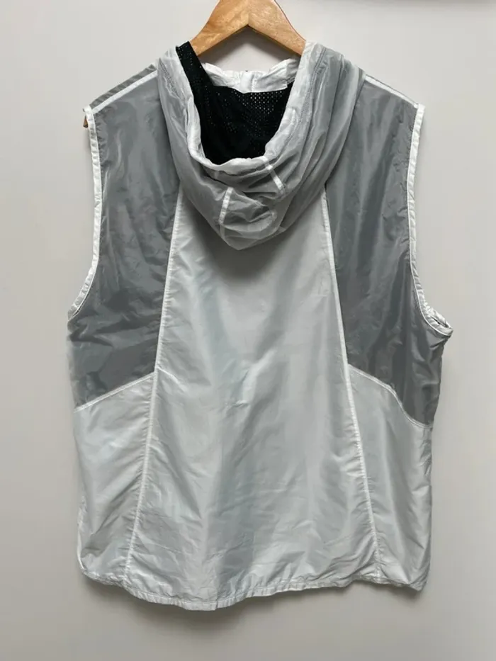Under Armour Women's Run Vest with Hoodie Size XXL - photo numéro 12