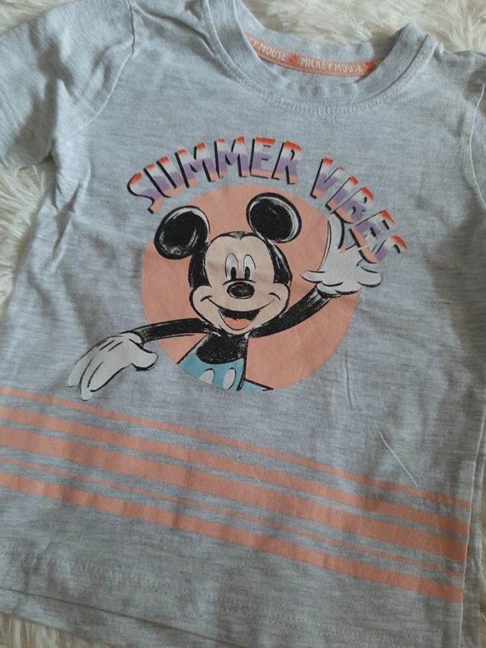 Tee-shirt Mickey gris neuf - photo numéro 3