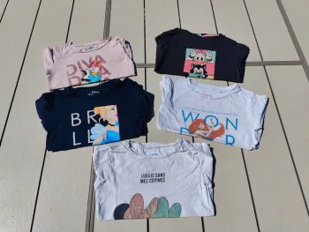 Lot 4 tee shirts ML fille Disney 6 ans