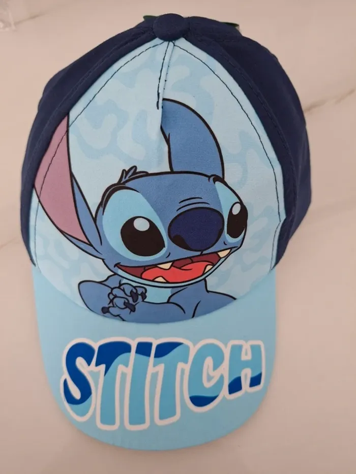 Casquette Lilo & Stitch neuve avec étiquette taille 52