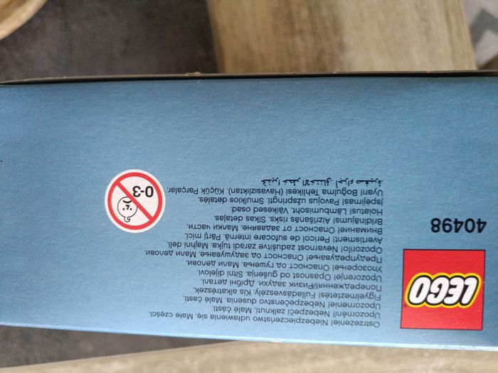 Vend lego le pingouin de noel - photo numéro 5