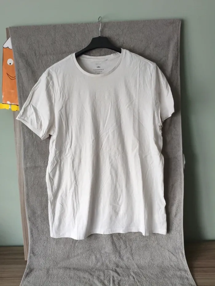 Tee shirt
