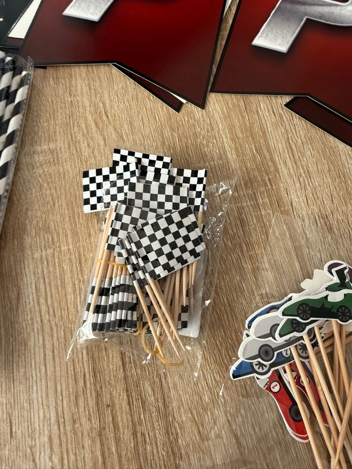 Déco anniversaire voiture - photo numéro 2