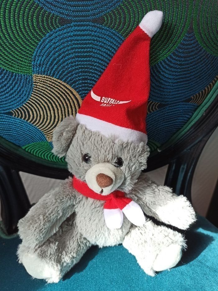 Doudou ours gris Noël buffalo grill