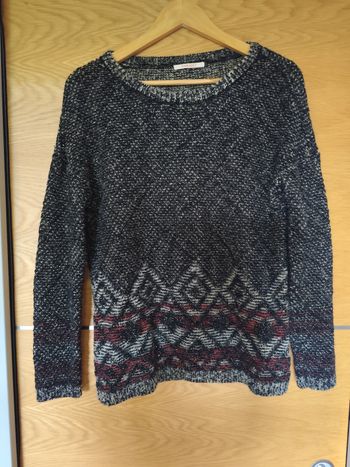 Pull détail fil doré