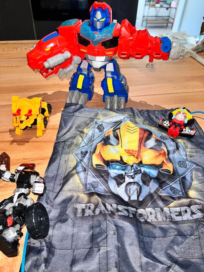 Lot de robots transformers avec sac de rangement - photo numéro 2