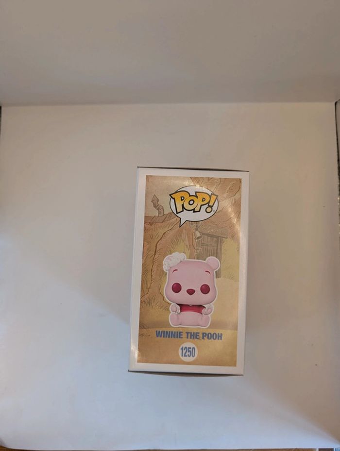 Funko Pop : Disney 1250 - Winnie l'ourson flocked - photo numéro 4
