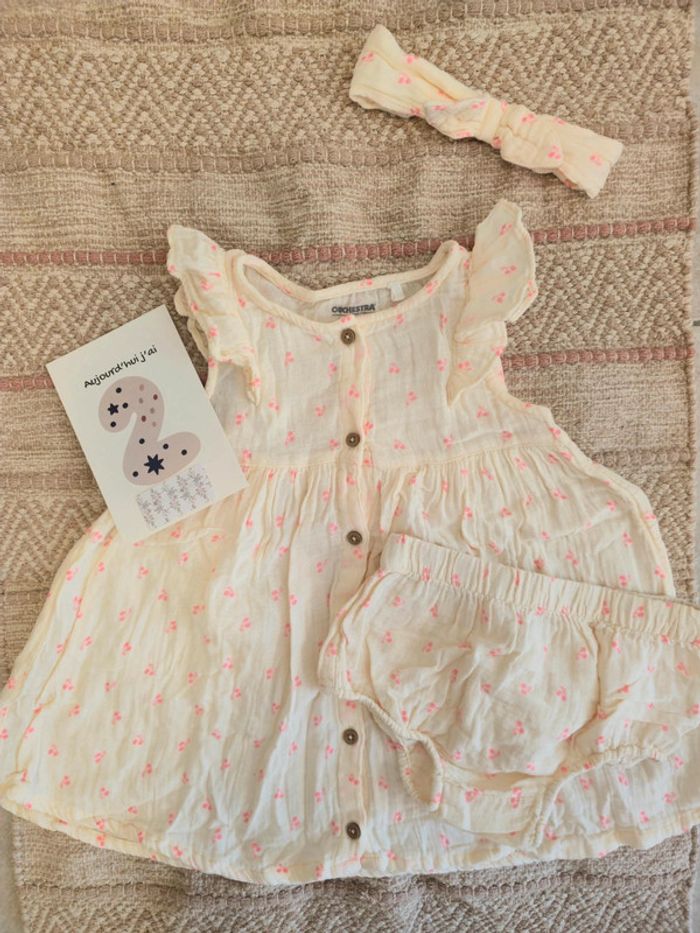 Ensemble robe bloomer bandeau orchestra 2 ans porté une fois