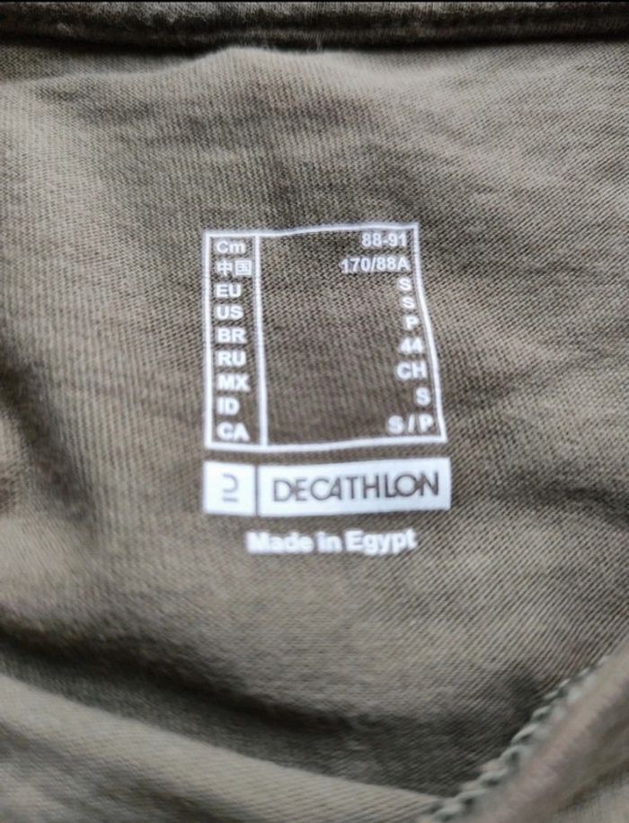 Tee shirt Decathlon kaki taille S Très bon état coton - photo numéro 2