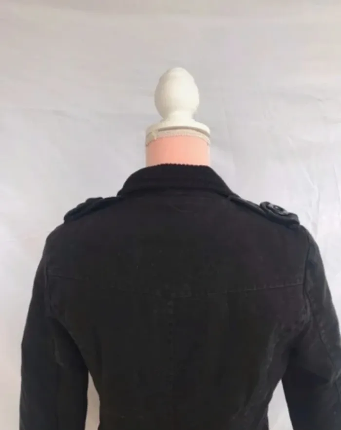 Manteau noir - photo numéro 13
