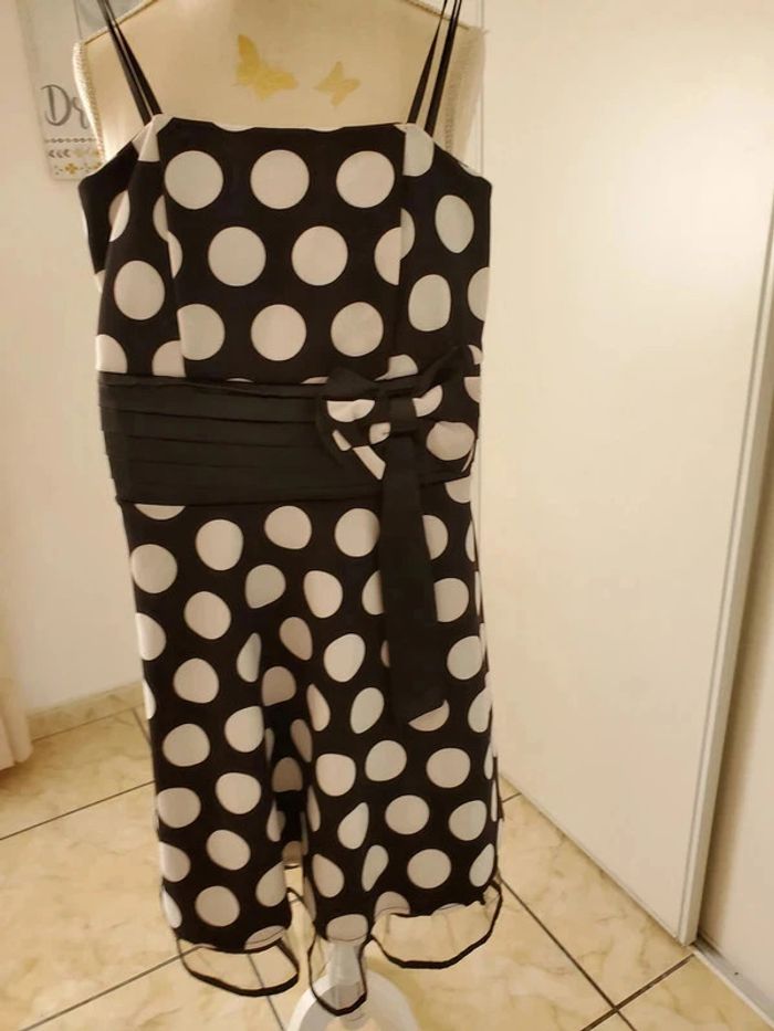 Robe taille M toute neuve - photo numéro 2