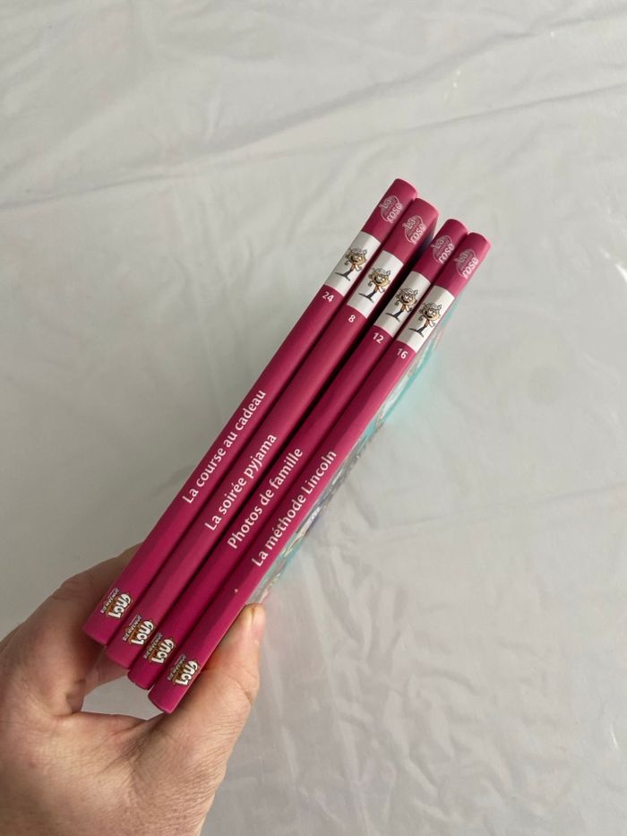 Lot 4 livres La Bibliothèque Rose - Bienvenue chez les Loud - photo numéro 2